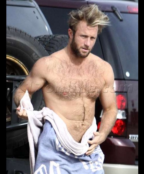 I've always thought that Scott Caan was a sexy motherfucker even way b...